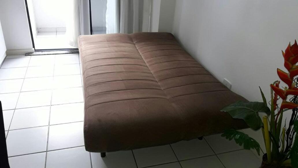 Na Beira Mar De Pajucara- Edif Neo- Apartamento Quarto E Sala- Tem Varanda - Vista Lateral Do Mar- Rua Julio Plech Filho 60 Esquina Com Avenida Doutor Antonio Gouveia - Consumo Eletrico E Pago No Ckeck-Out 1Kwh E 1,35 Reias Maceió Exterior foto