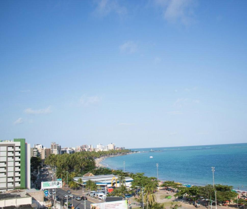 Na Beira Mar De Pajucara- Edif Neo- Apartamento Quarto E Sala- Tem Varanda - Vista Lateral Do Mar- Rua Julio Plech Filho 60 Esquina Com Avenida Doutor Antonio Gouveia - Consumo Eletrico E Pago No Ckeck-Out 1Kwh E 1,35 Reias Maceió Exterior foto